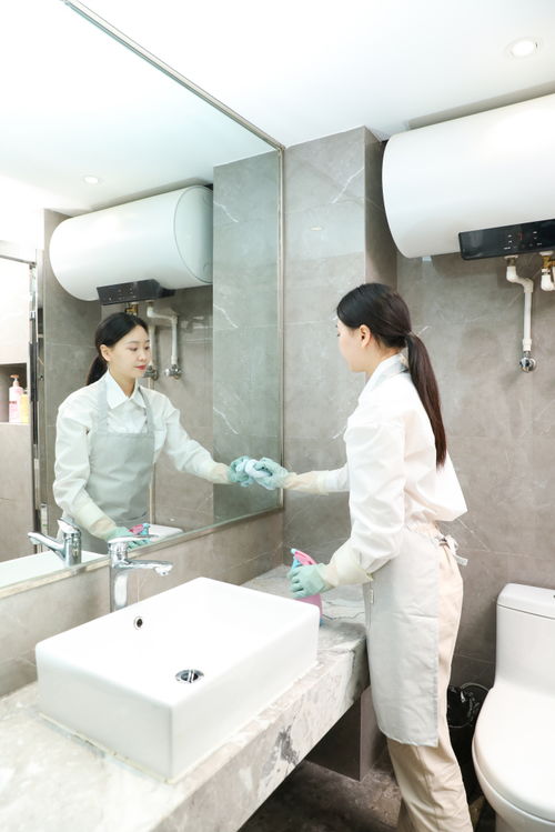 設(shè)圖網(wǎng)保姆保潔服務(wù)女性人物攝影圖 攝影